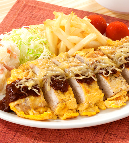 お手軽 肉厚ポークピカタ ポテトサラダ添え