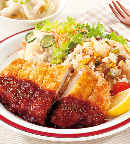 ポークカツレツと焼肉チャーハン